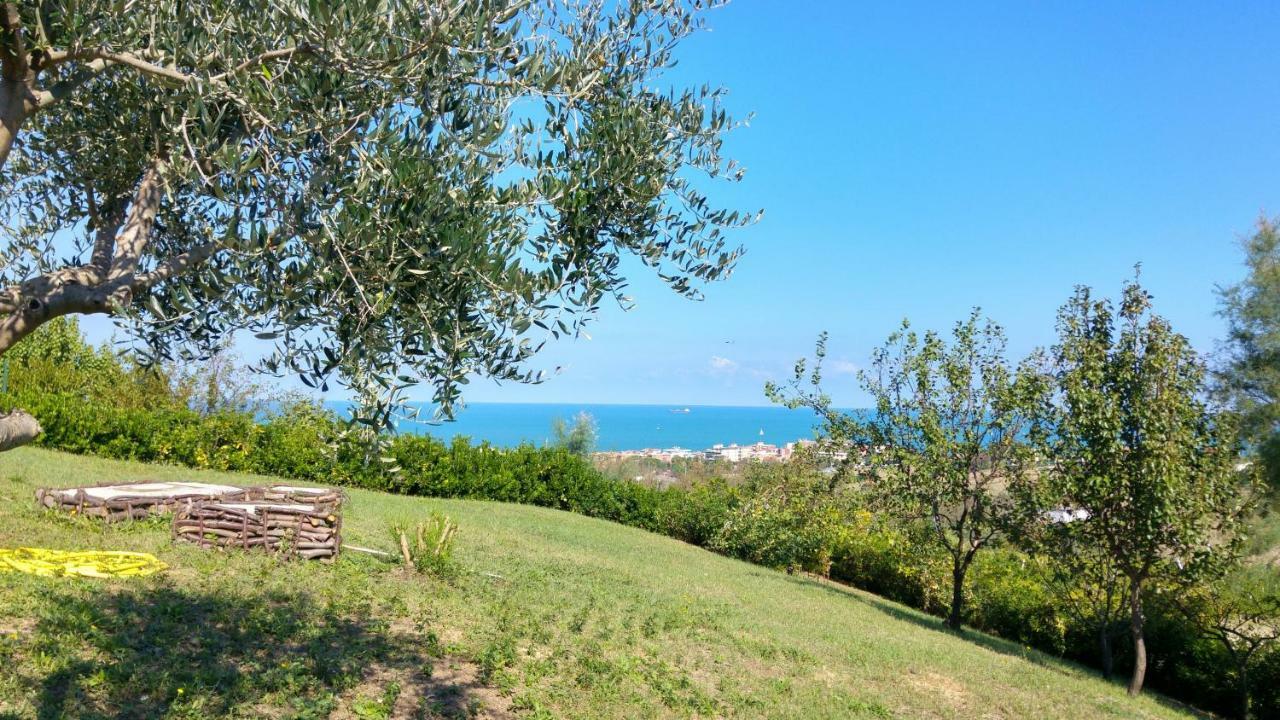 Vistazzurra B&B Анкона Экстерьер фото